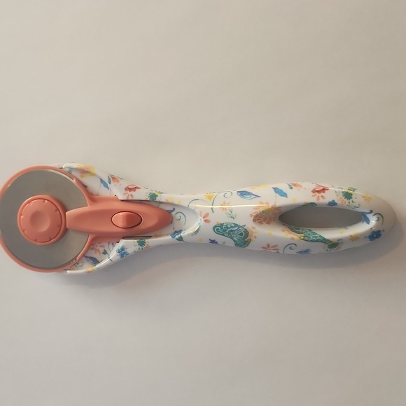 Rotary Cutter - Picture 2 of 5